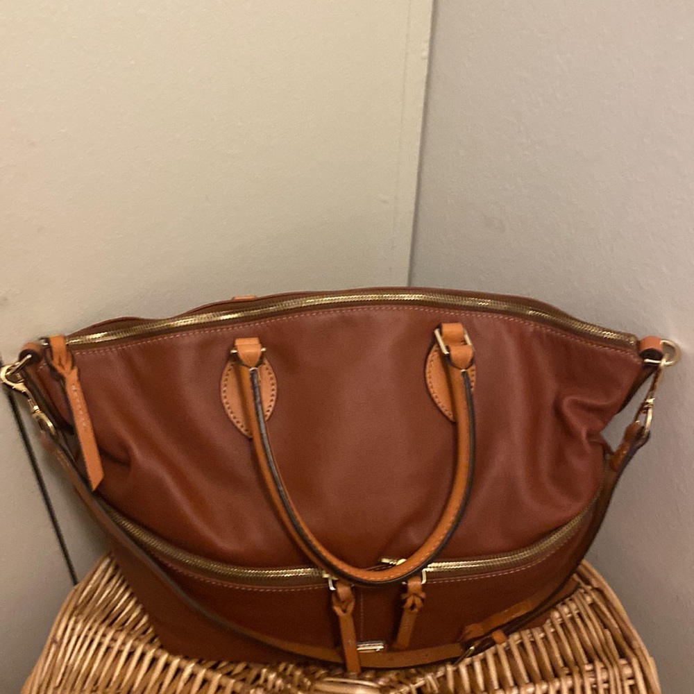 Dooney & Bourke - Picture 14 of 14